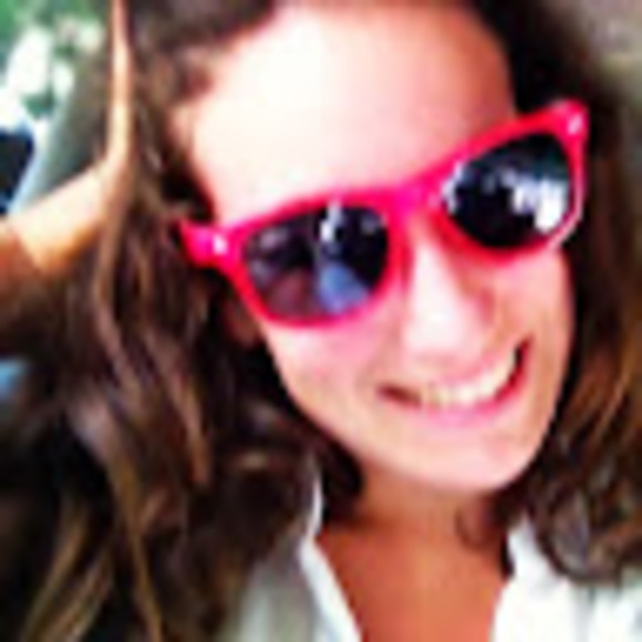 Meet your Posher, Melissa - Picture 1 of 1